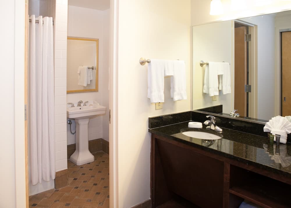 The University of Georgia Center for Continuing Education & Hotel gallery photo in Athens, GA — image 36