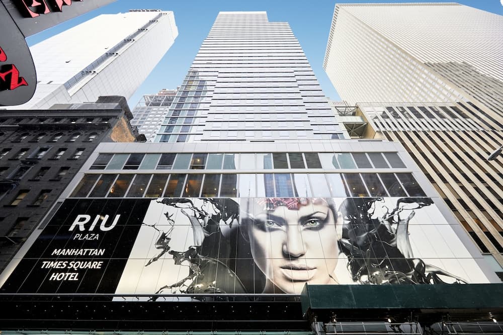 Hotel Riu Plaza Manhattan Times Square exterior or lobby in New York, NY — main listing photo