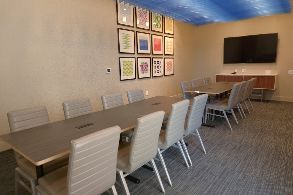 Holiday Inn Express & Suites Onalaska La Crosse Area by IHG gallery photo in Onalaska, WI — image 17
