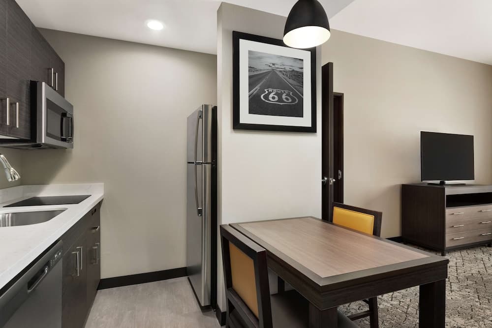 Homewood Suites by Hilton Springfield Medical District interior in Springfield, MO — gallery photo 2