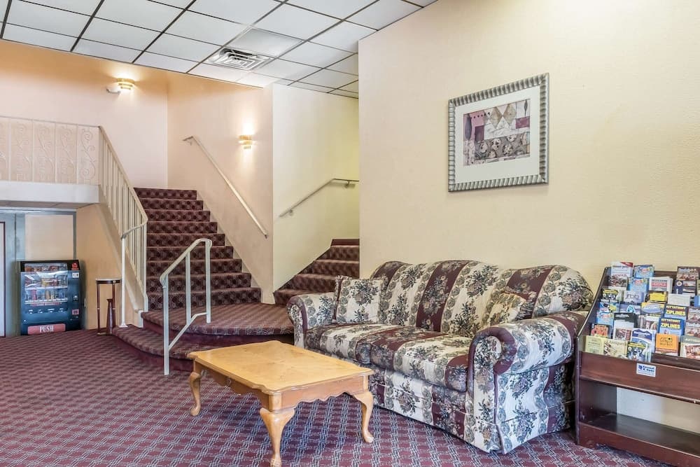 Econo Lodge Reading Airport property views in Reading, PA — gallery photo 3