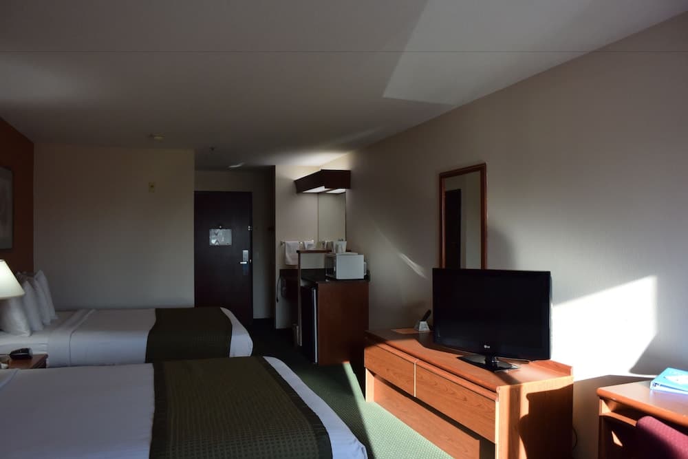 Travelodge Suites by Wyndham Newberg gallery photo in Newberg, OR — image 146