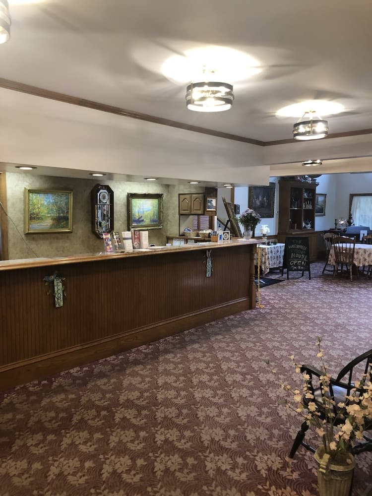 Hotel Nashville property views in Nashville, IN — gallery photo 3