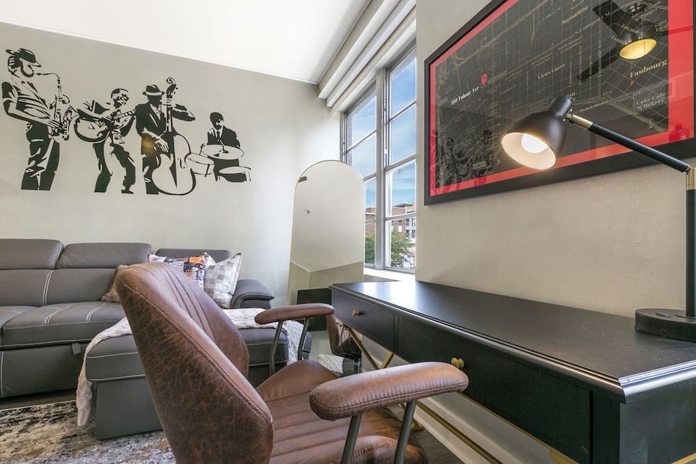1BR Condo in Vibrant New Orleans interior in New Orleans, LA — gallery photo 2