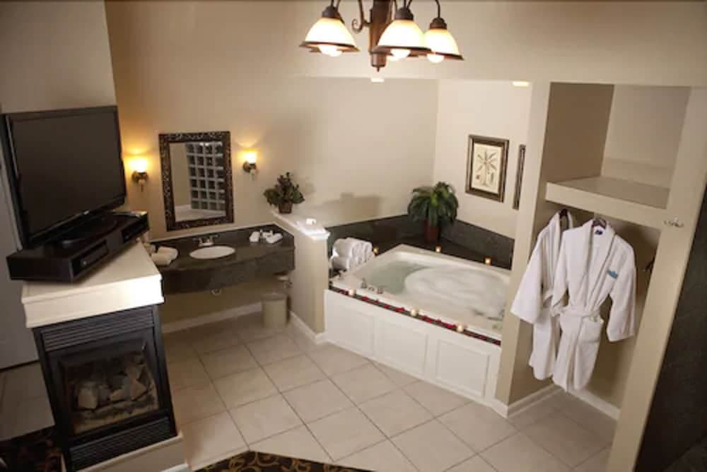 Belamere Suites Hotel gallery photo in Perrysburg, OH — image 18