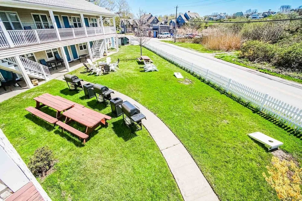 Neptune House interior in Block Island — gallery photo 2