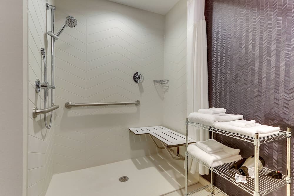 Fairfield Inn & Suites by Marriott Southport interior in Southport, NC — gallery photo 2