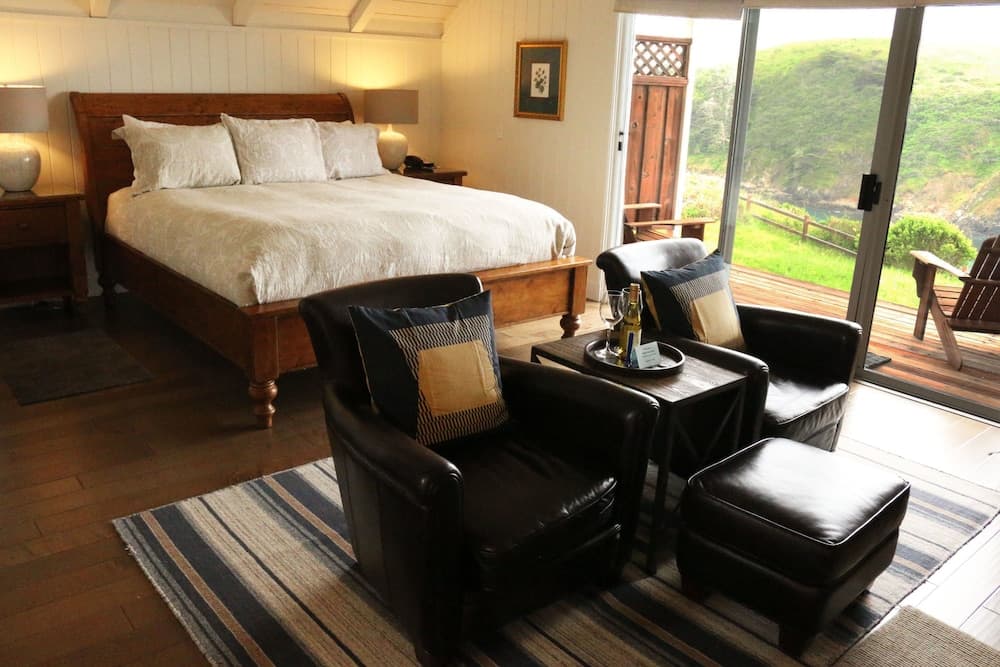 SCP Mendocino Coast Lodge interior in Albion, CA — gallery photo 2