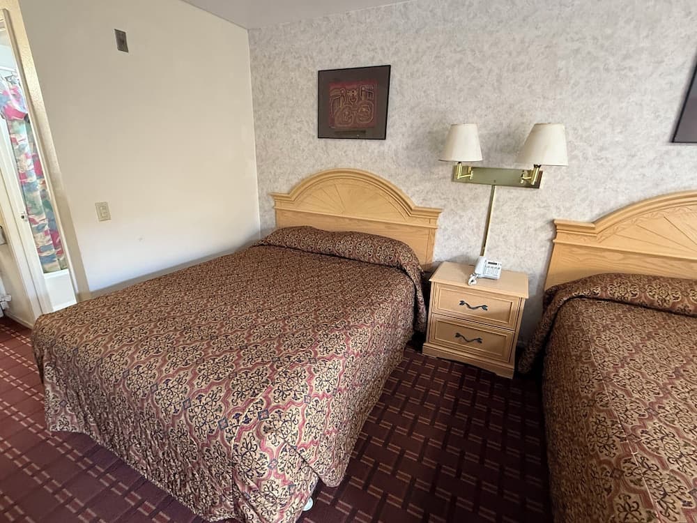 New Budget Inn gallery photo in Victorville, CA — image 20