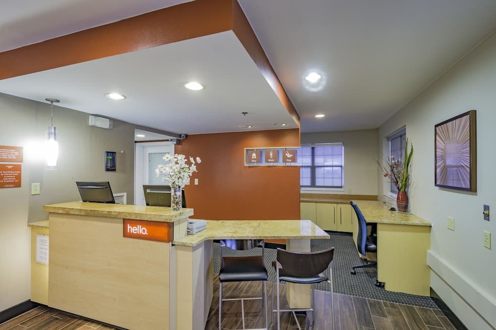 Towneplace Suites By Marriott Streetsboro interior in Streetsboro, OH — gallery photo 2