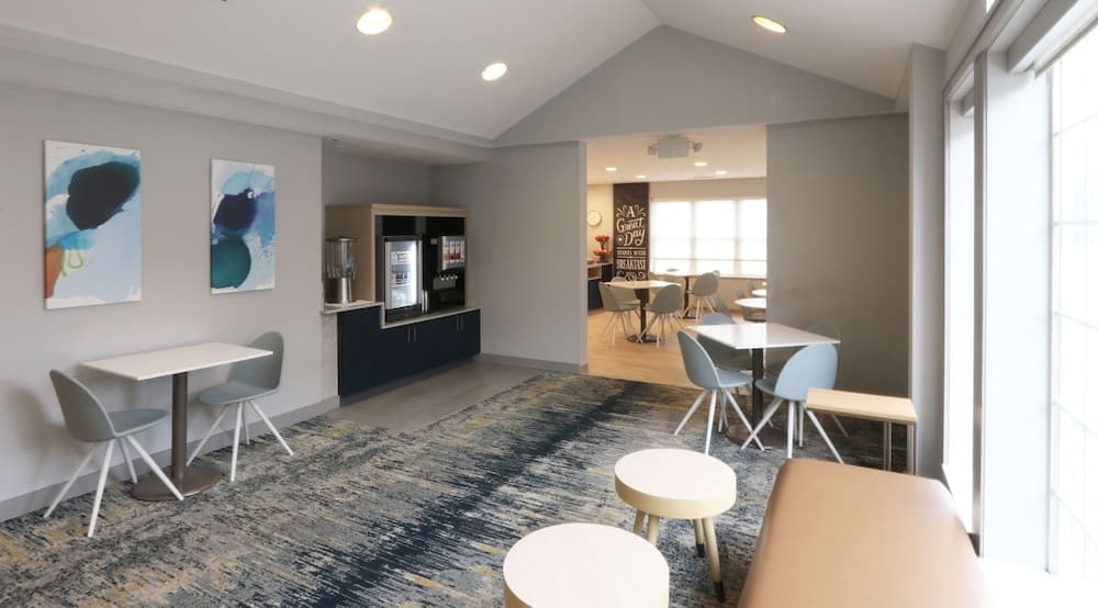 TownePlace Suites by Marriott -Minneapolis West/StLouis Park property views in St. Louis Park, MN — gallery photo 3