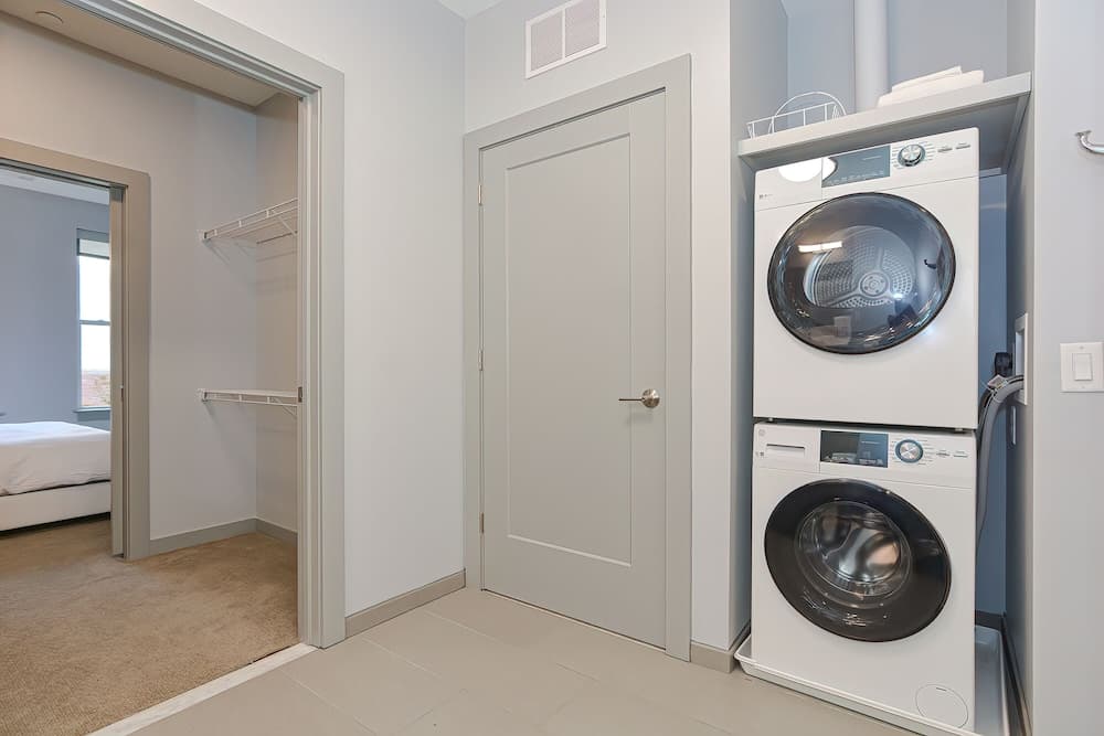 Global Luxury Suites Downtown Providence gallery photo in Providence, RI — image 5