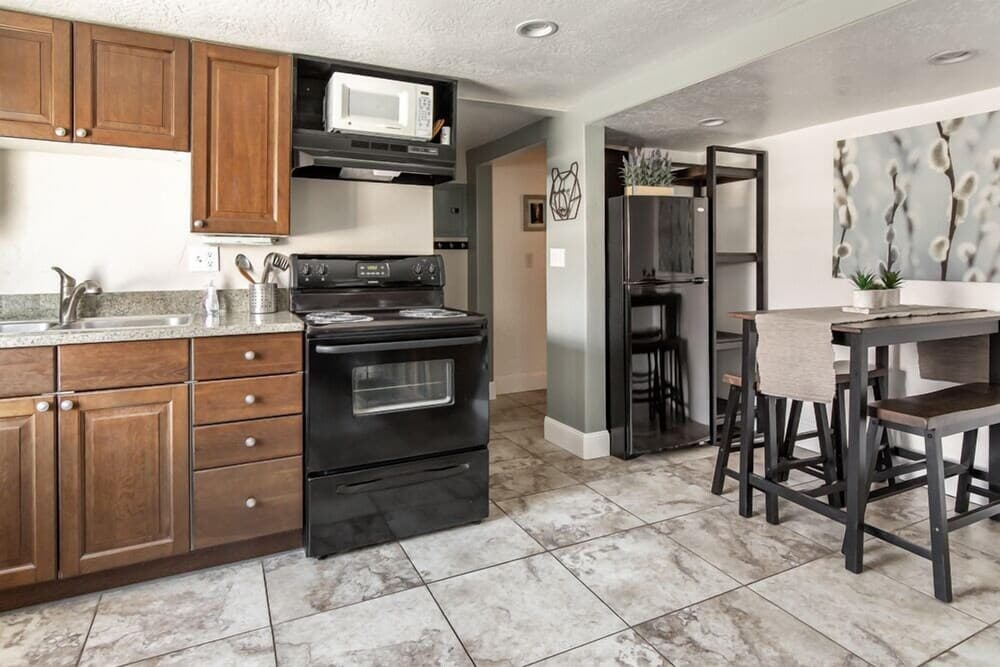 Aspenwood Manor South gallery photo in Provo, UT — image 91