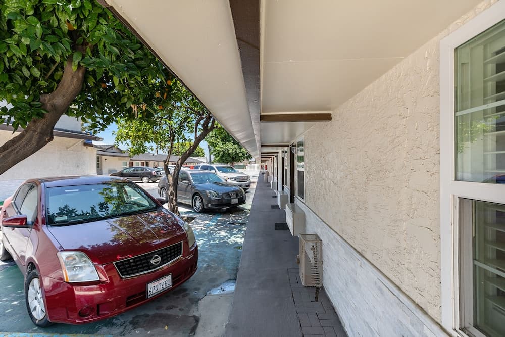 Le Blanc Inn & Suites gallery photo in El Monte, CA — image 56