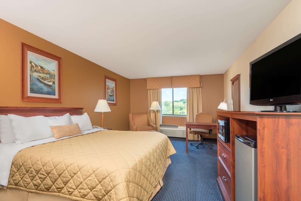 Ramada by Wyndham Catlettsburg Ashland gallery photo in Catlettsburg, KY — image 21