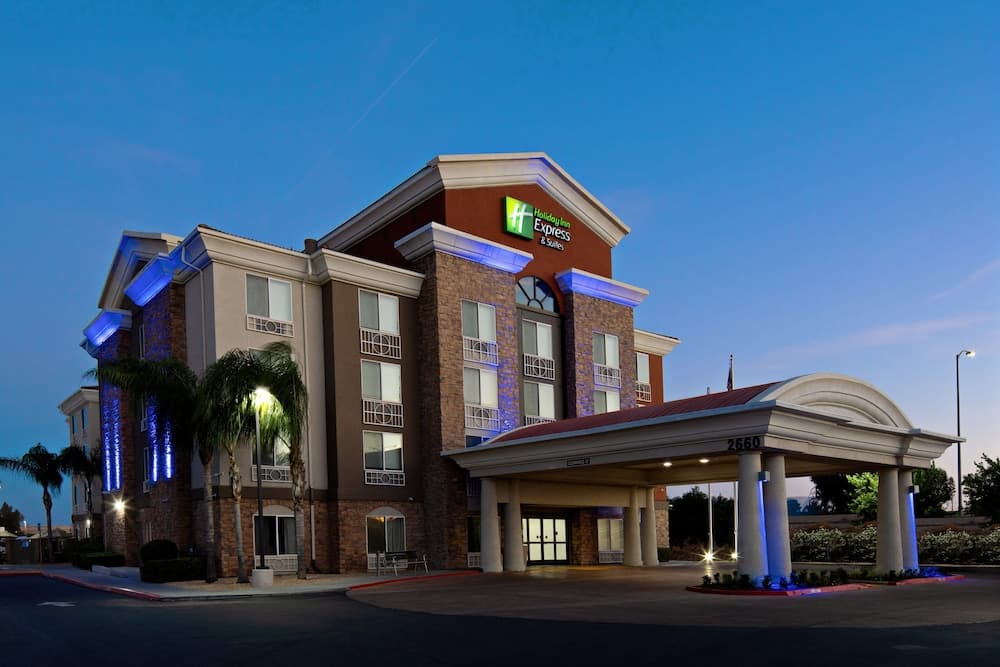Holiday Inn Express Hotel & Suites Fresno South by IHG featured exterior or lobby in Fresno, CA — similar hotel