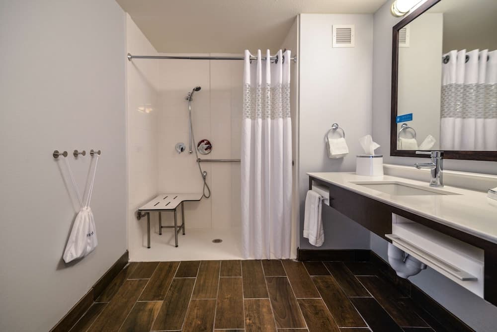 Hampton Inn Brighton gallery photo in Brighton, MI — image 65