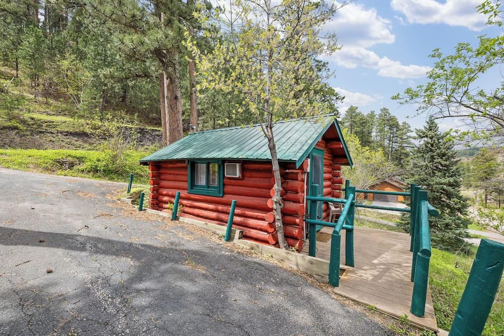 Ponderosa Pines featured exterior or lobby in Lead, SD — similar hotel