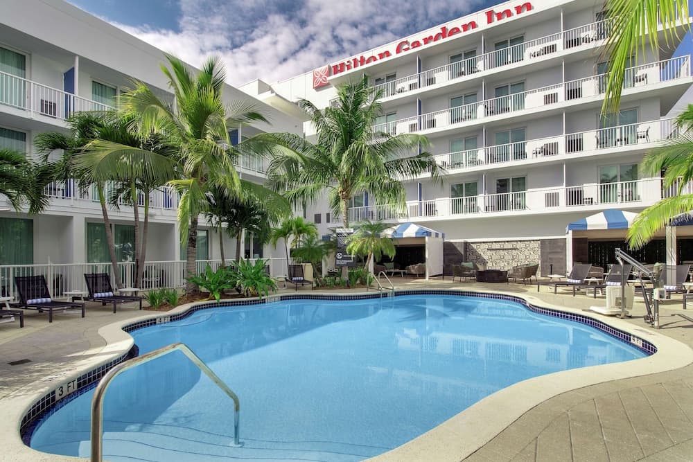 Hilton Garden Inn Miami Brickell South featured exterior or lobby in Miami, FL — similar hotel