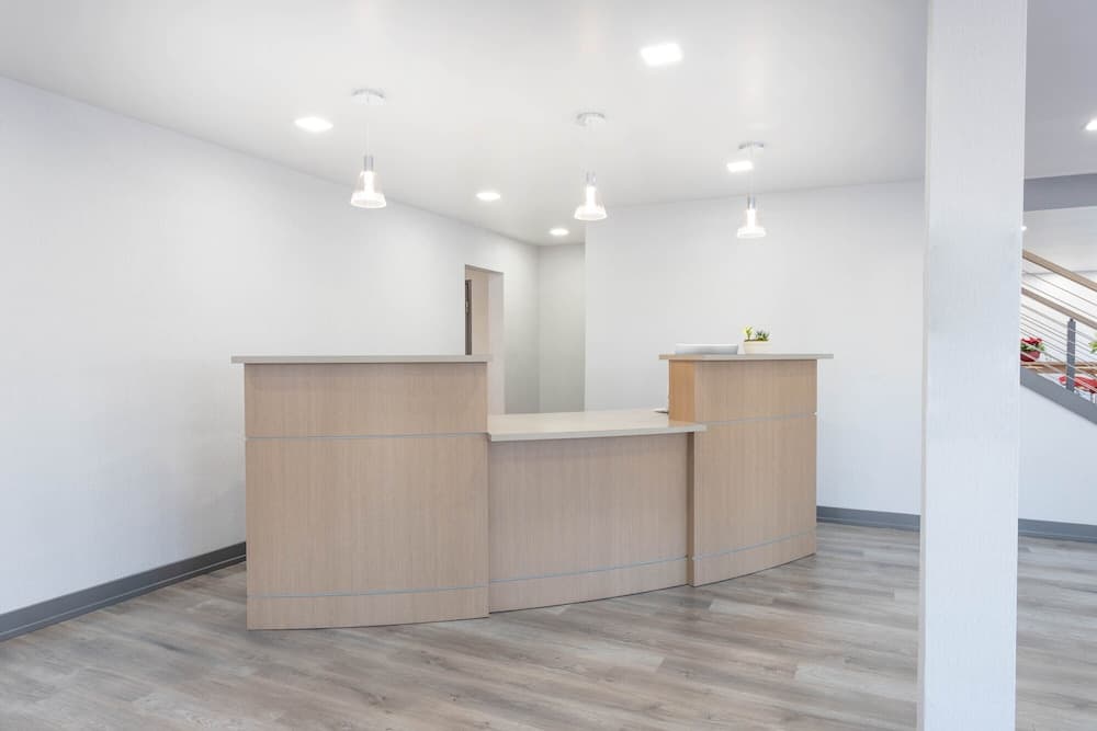Travelodge by Wyndham Elkhart interior in Elkhart, IN — gallery photo 2