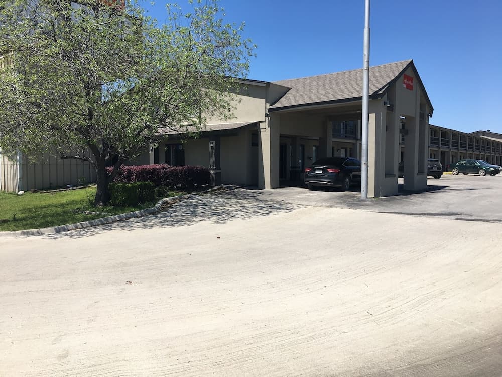 Quest Inn — hotel in Weatherford, Texas
