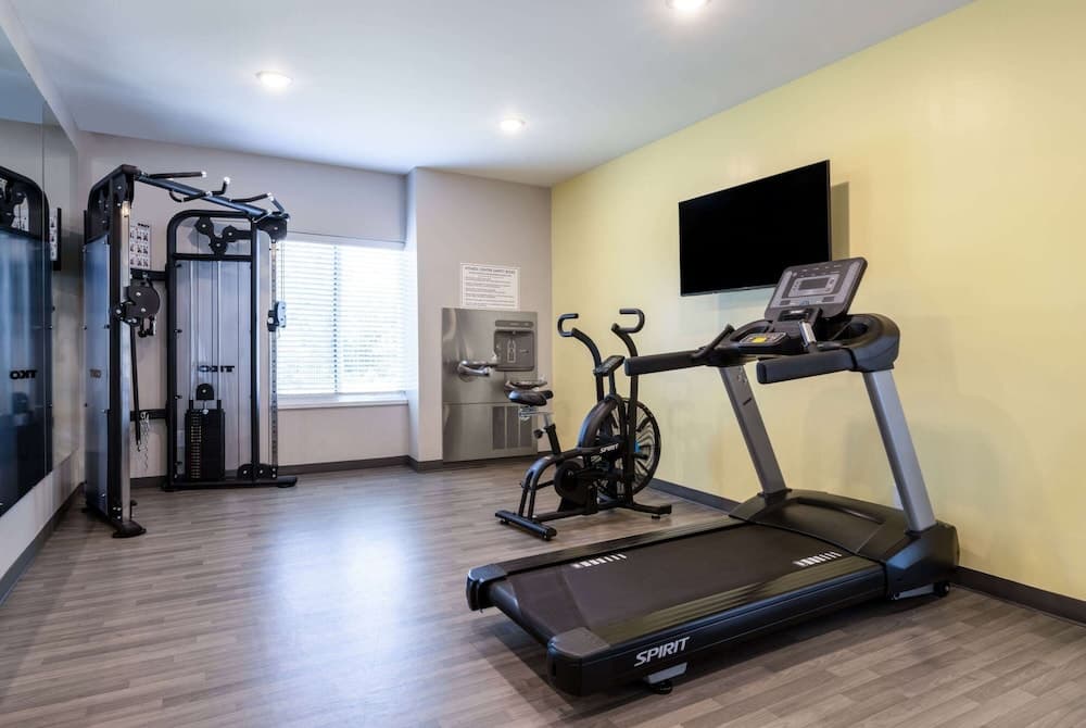 Echo Suites Extended Stay By Wyndham Johnson City Medical Cr gallery photo in Johnson City, TN — image 27