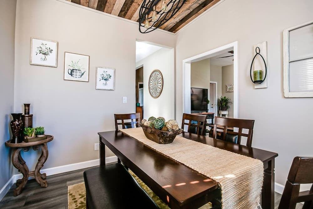 Bristol Abode gallery photo in Bristol, VA — image 31