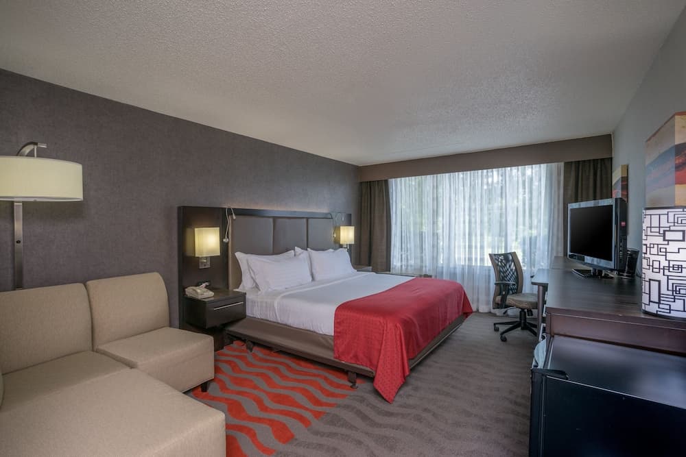 Holiday Inn Harrisburg - Hershey Area, I-81 by IHG interior in Grantville, PA — gallery photo 2