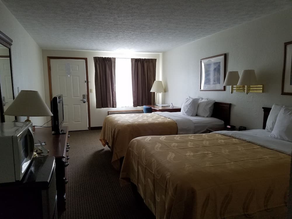 Quality Inn New River property views in Fayetteville, WV — gallery photo 3