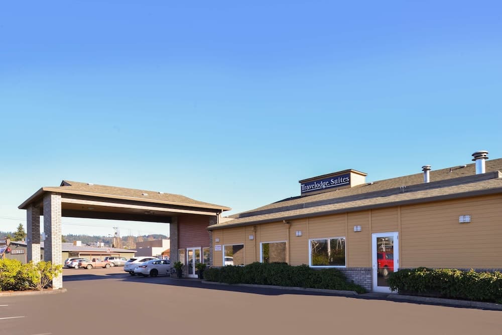 Travelodge Suites by Wyndham Newberg gallery photo in Newberg, OR — image 131