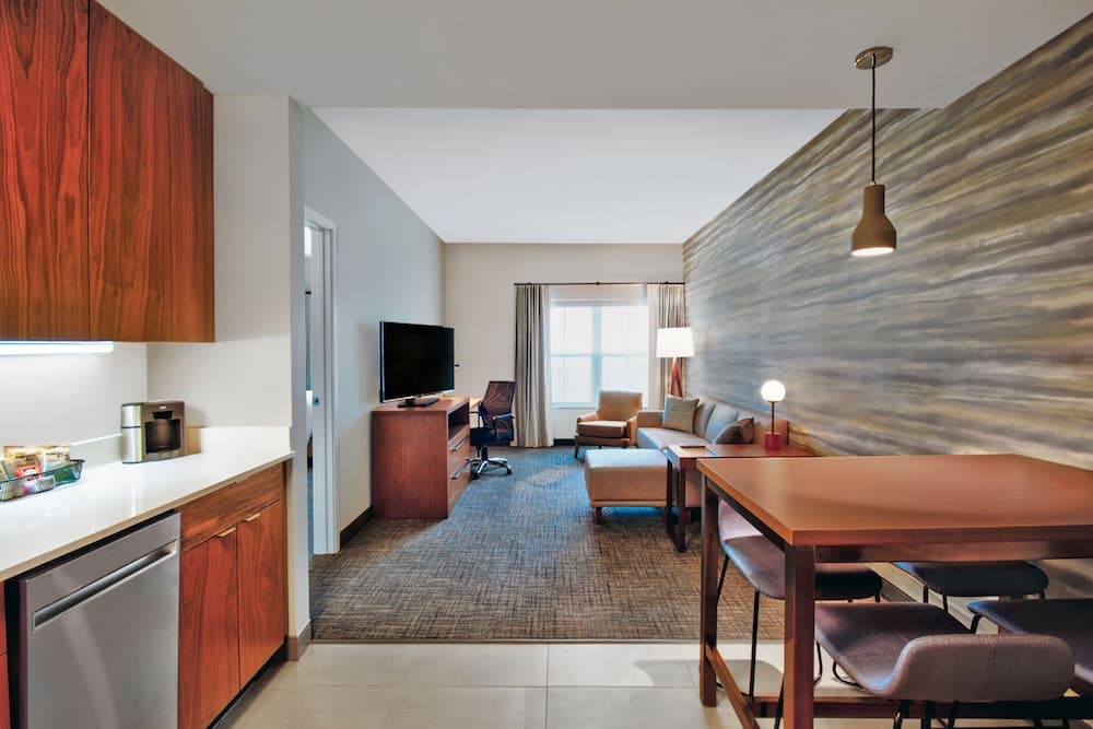 Residence Inn by Marriott Orlando Flamingo Crossing/Western Entrance gallery photo in Winter Garden, FL — image 25