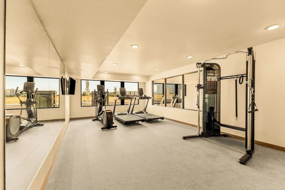 LivAway Suites Phoenix-Surprise gallery photo in Surprise, AZ — image 21