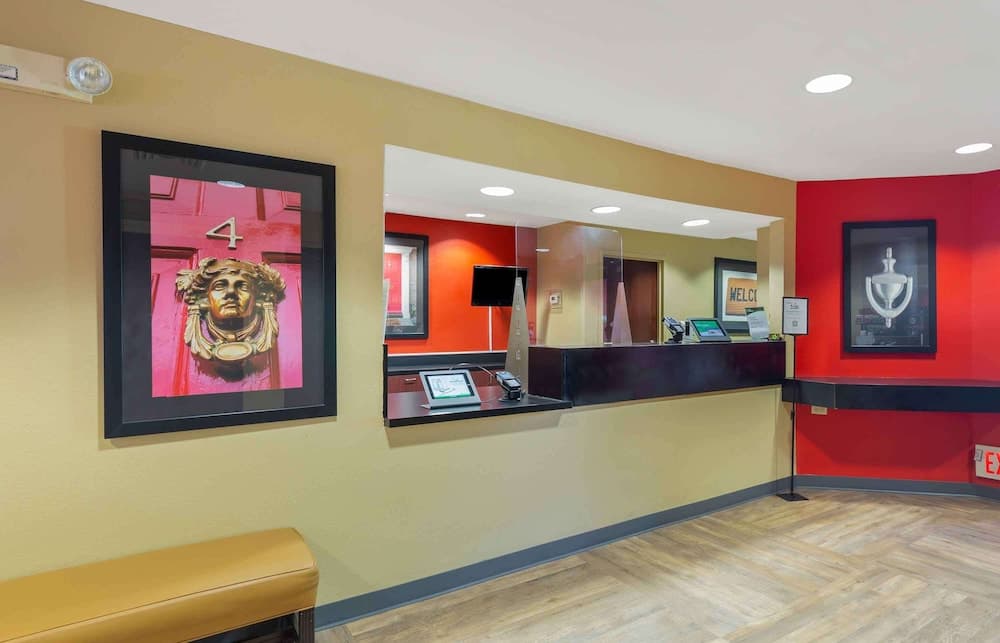 Extended Stay America Suites Washington DC Chantilly Dulles interior in Chantilly, VA — gallery photo 2