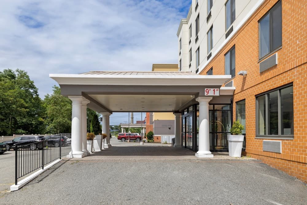 Country Inn & Suites by Radisson, Staten Island gallery photo in Staten Island, NY — image 8