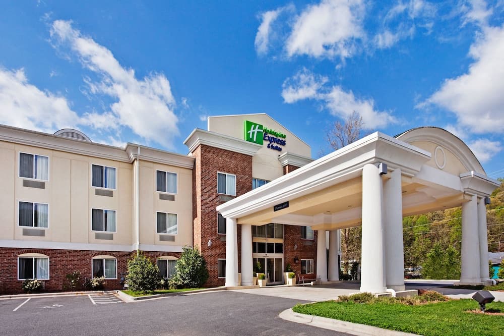Holiday Inn Express Hotel & Suites Cherokee / Casino by IHG featured exterior or lobby in Cherokee, NC — similar hotel