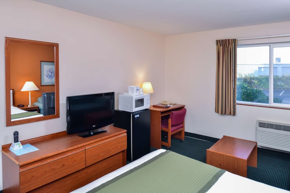 Travelodge Suites by Wyndham Newberg gallery photo in Newberg, OR — image 125