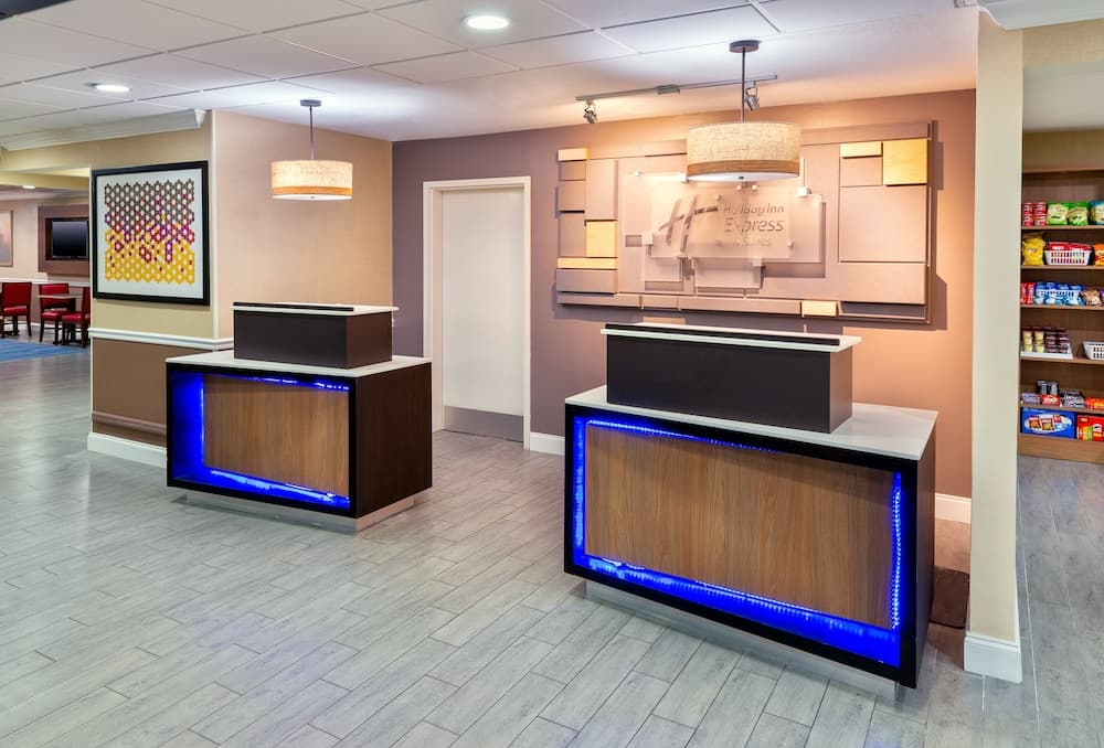 Holiday Inn Express & Suites Naples North - Bonita Springs by IHG gallery photo in Bonita Springs, FL — image 20