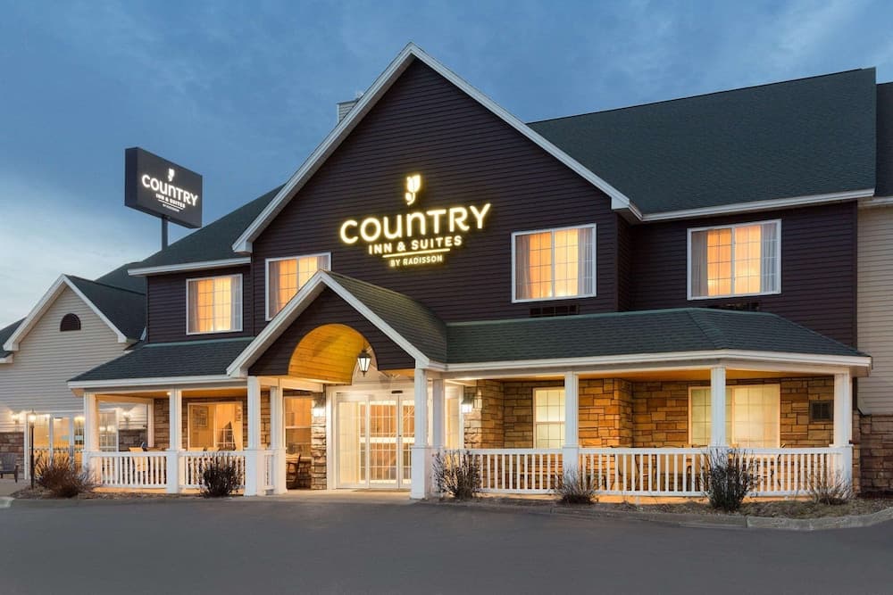 Country Inn & Suites By Radisson, Little Falls, Mn featured exterior or lobby in Little Falls, MN — similar hotel