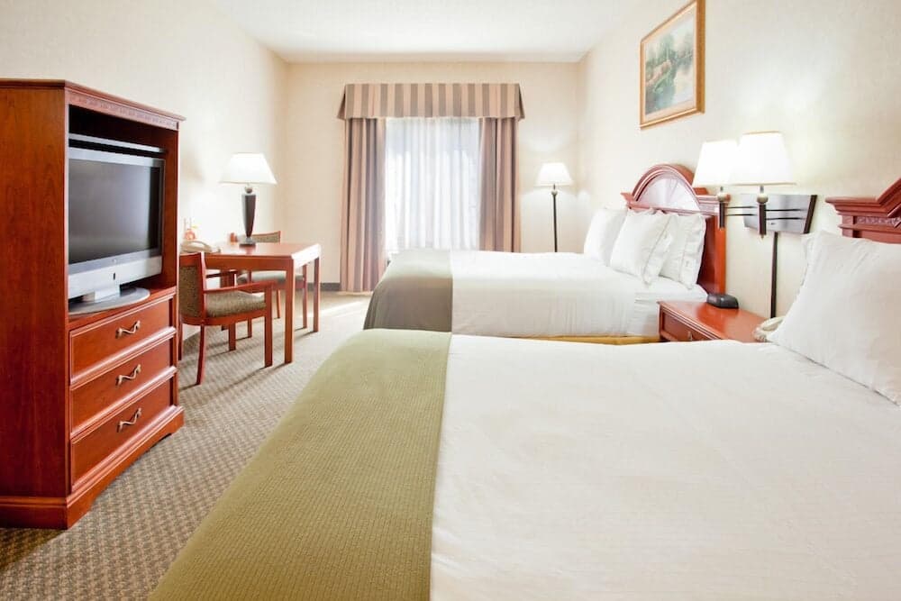 Holiday Inn Express Hotel & Suites Goshen by IHG property views in Goshen, IN — gallery photo 3