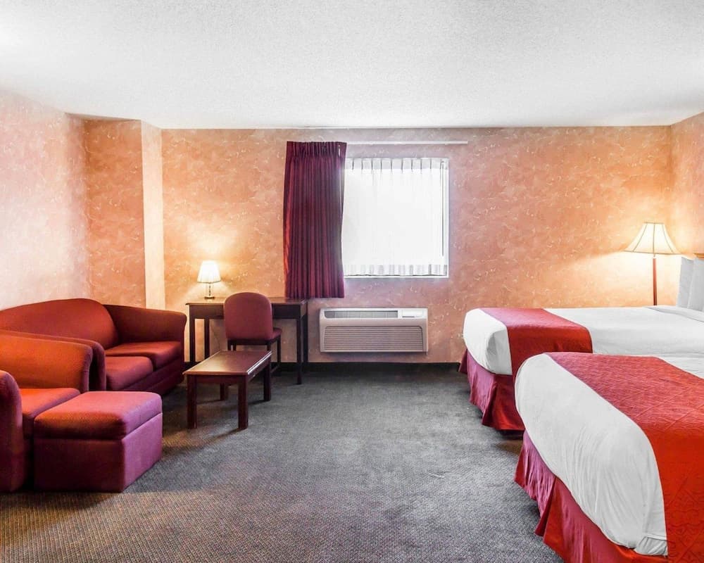 Econo Lodge Longmont East gallery photo in Longmont, CO — image 44