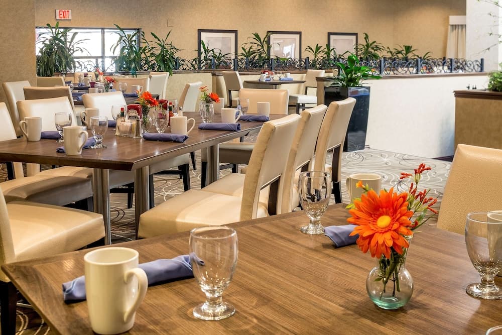 DoubleTree by Hilton Boston - Milford — hotel in Milford, Pennsylvania