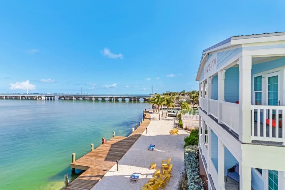 Little Torch Cottages featured exterior or lobby in Summerland Key, FL — similar hotel
