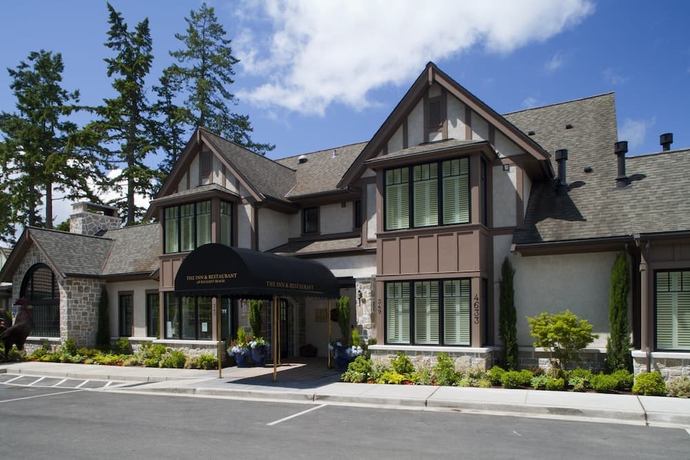 The Inn at Pleasant Beach — hotel in Bainbridge Island, Washington