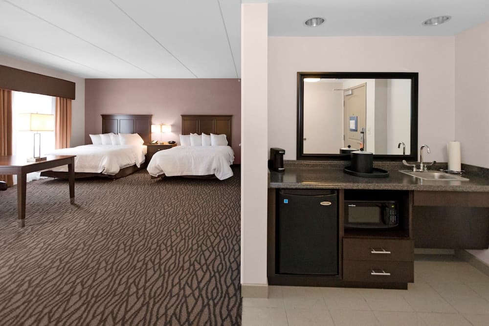 Hampton Inn Butler gallery photo in Butler, PA — image 17