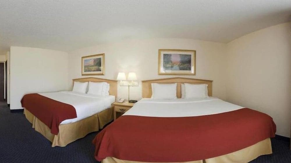 Holiday Inn Express Fayetteville- Univ of AR Area by IHG gallery photo in Fayetteville, AR — image 25
