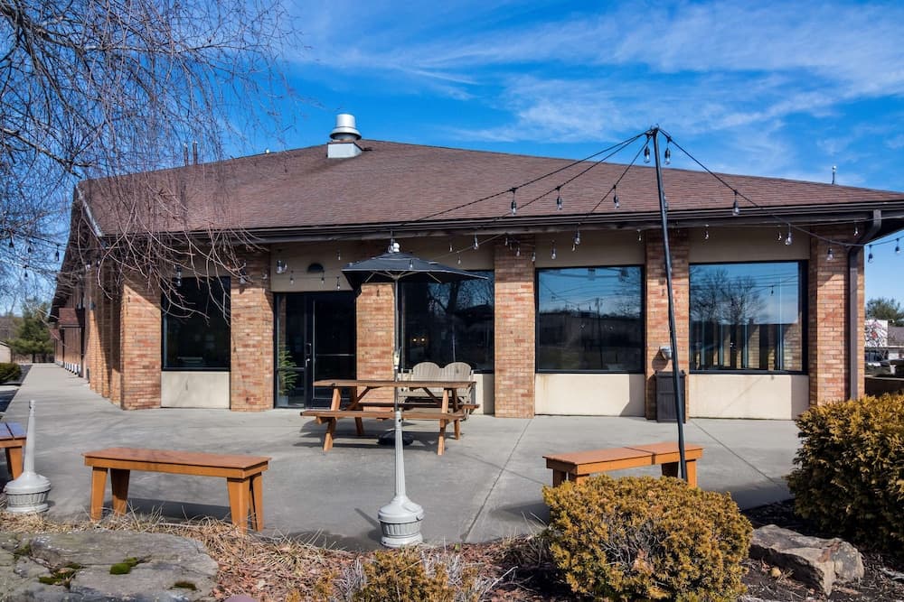 SureStay by Best Western Grove City gallery photo in Grove City, PA — image 30