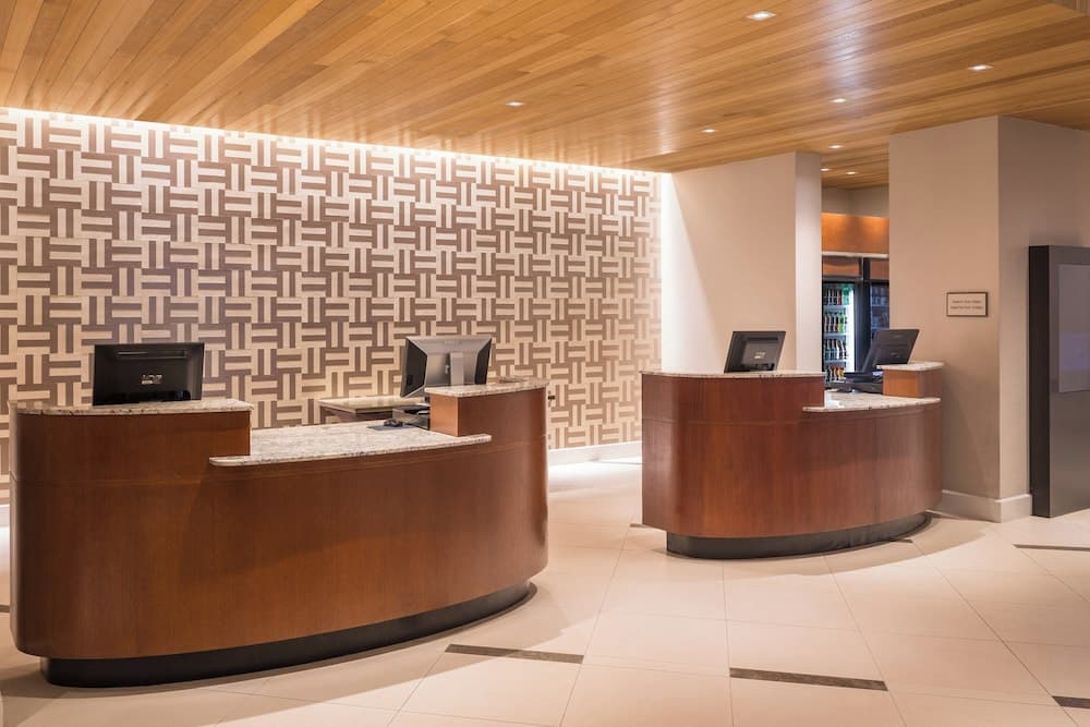 Sheraton Dallas Hotel by the Galleria interior in Dallas, TX — gallery photo 2