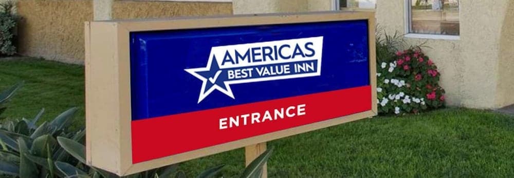 Americas Best Value Inn Holly Springs interior in Holly Springs, MS — gallery photo 2