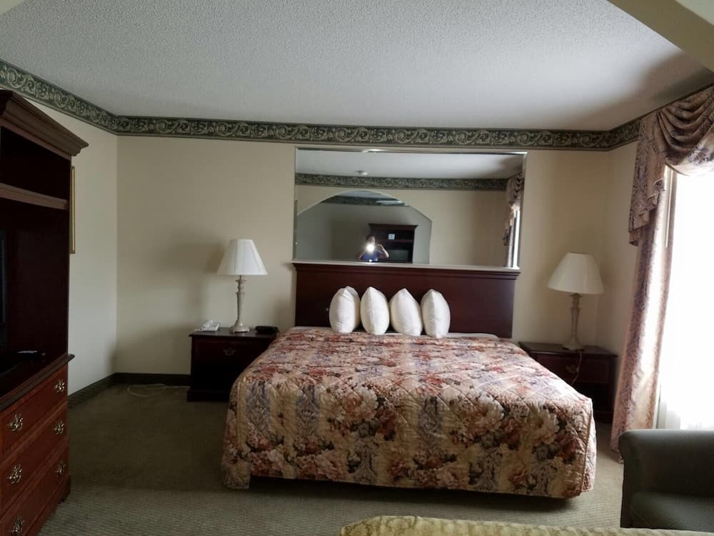 American Inn & Suites - High Point NC gallery photo in High Point, NC — image 15