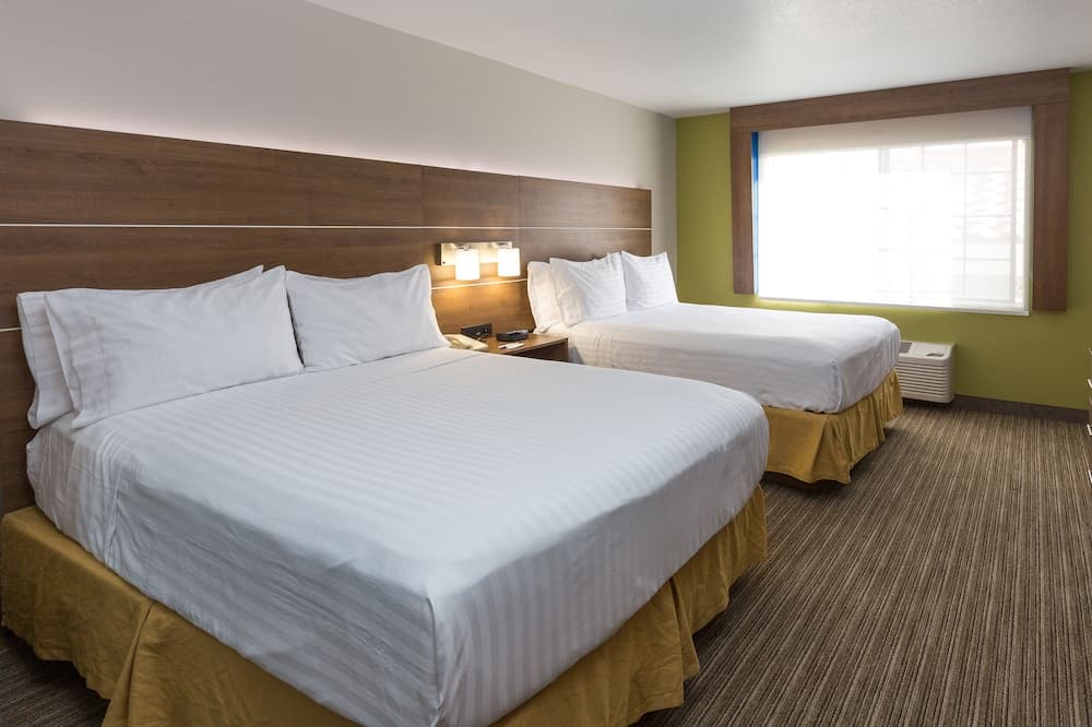Holiday Inn Express Hotel & Suites Hesperia by IHG interior in Hesperia, CA — gallery photo 2